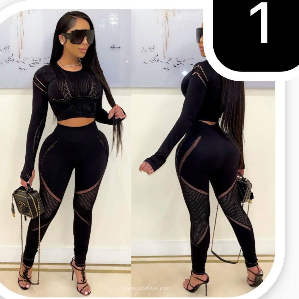 Chic Black Women's Leggings Set